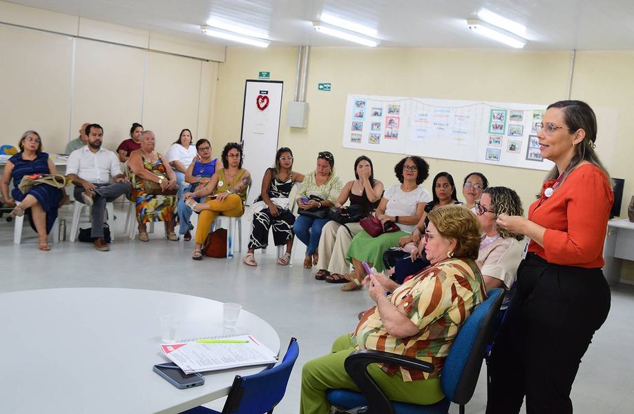 04-12-25-intercambio-com-o-projeto-acolher-foto-alberto-machado-6.jpg