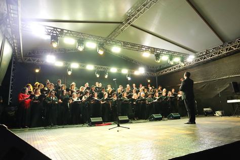 coro-sinfonico_canto-em-alem-mar-na-paraiba1-1.jpg
