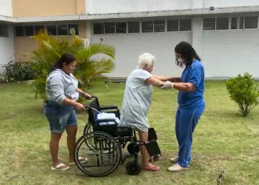 hemodinamica-de-campina-grande-fortalece-reabilitacao-de-pacientes-neurologicos-com-protocolo-de-eletroestimulacao-neurofuncional-2.jpeg