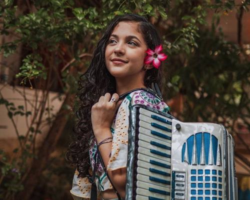 Funesc realiza show em homenagem ao Dia do Forró com Lily Sanfoneira e Projeto Tamborete