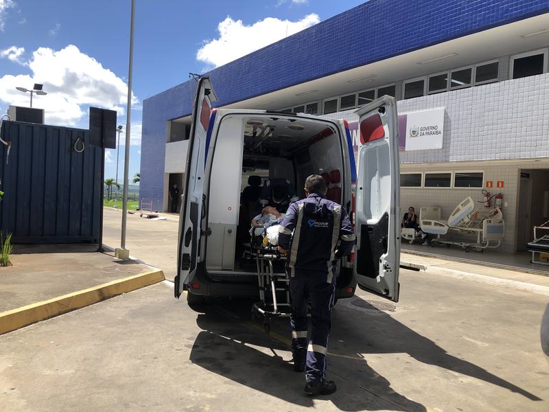 paciente-que-passou-por-tratamento-de-tumor-intracraniano-recebe-alta-no-hospital-metropolitano-2.jpg